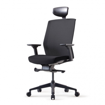 Кресло для руководителя  Bestuhl J1 черная рама с подголовником Черный
